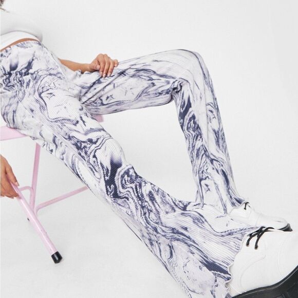 NWT Nasty Gal Tie Dye Print Plisse High Waisted Flare Pants - Picture 5 of 12